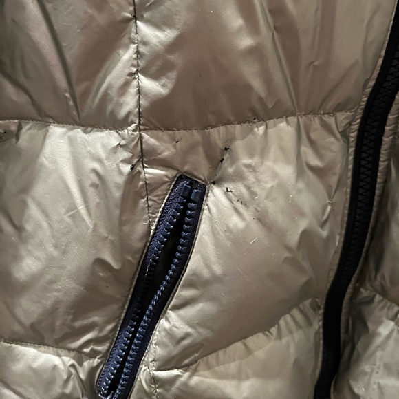 🌟HOST PICK🌟 American Eagle Silver Puffer Coat - Picture 5 of 16